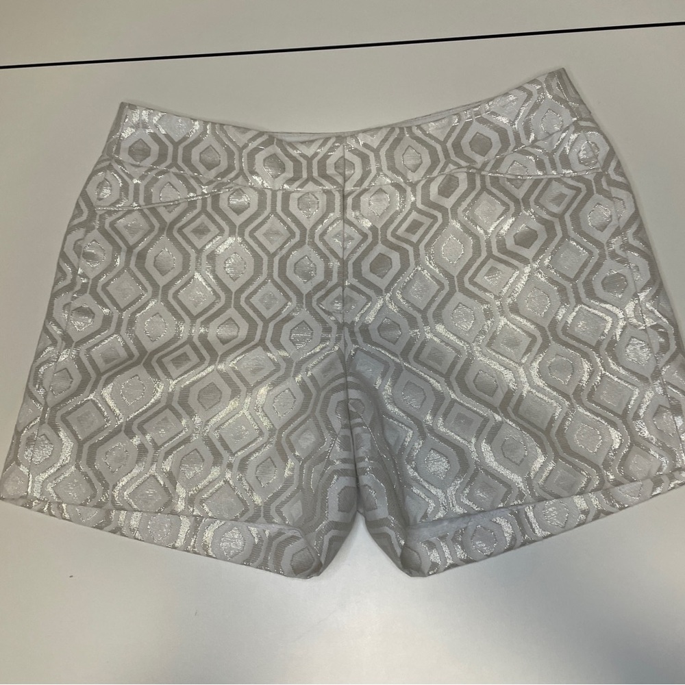 White House Black Market Metallic Geometric Shorts Size 4 Short